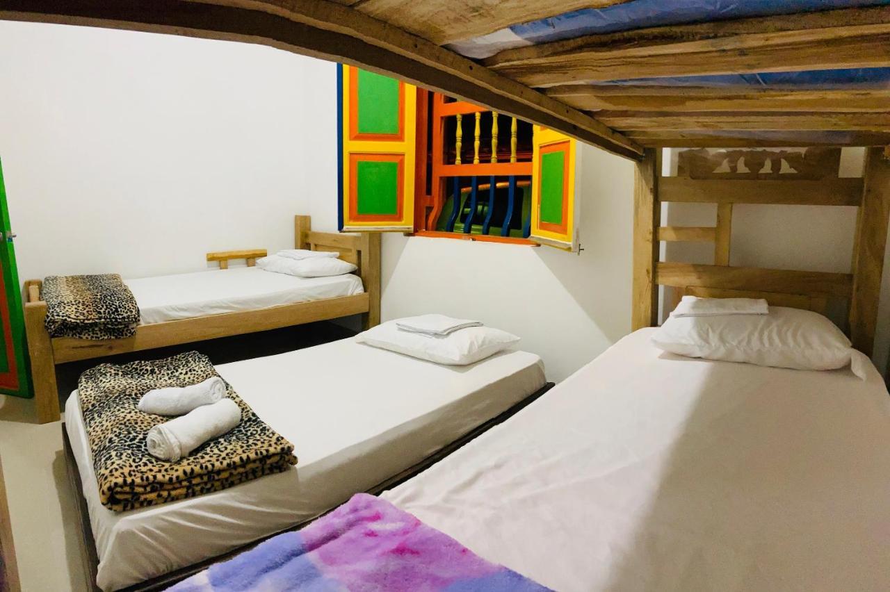 Casa Hostal Las Palmeras Guatape Luaran gambar
